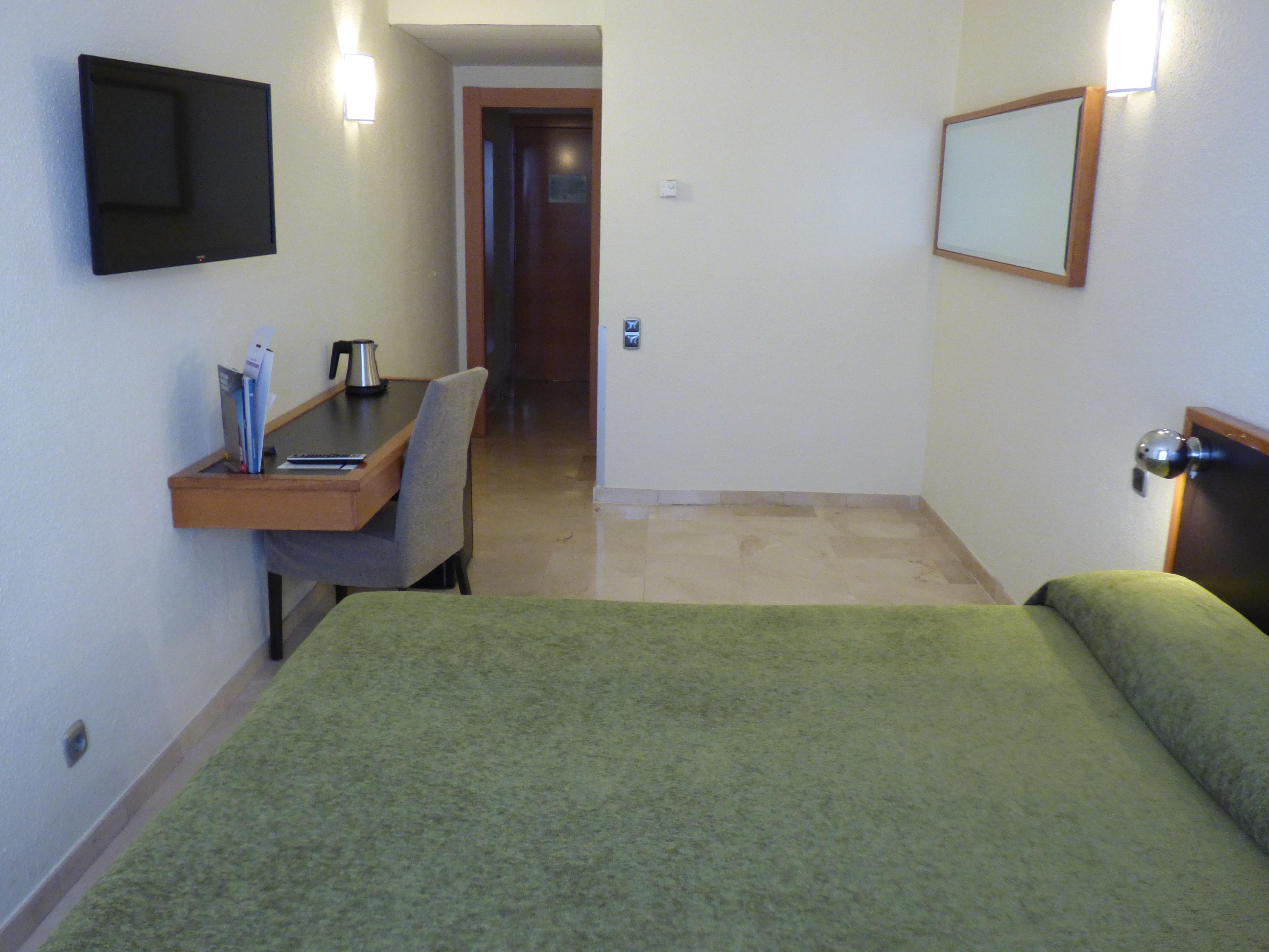 Moxy 4*